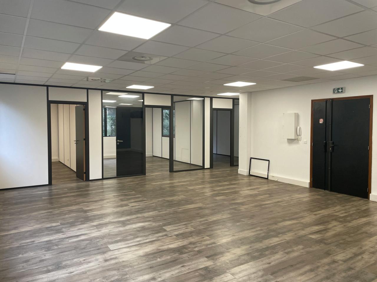 Bureau Aix-en-Provence 538m² Location bureau Aix-en-Provence Bouches-du-Rhône OLBUR2115140 7
